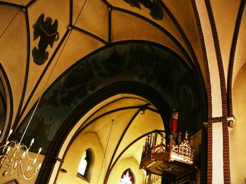 Wnętrze kościoła w Raciborzu-Sudole wypięknieje